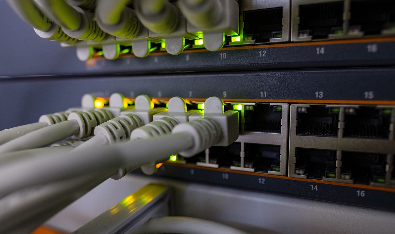 Langallisen lähiverkon / langattoman WLAN-verkon konfigurointi / vianratkonta